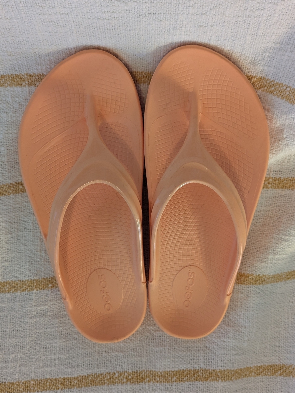 NWOT OOFOS OOlala Sandals Flip Flops Peach 7 - Picture 2 of 7